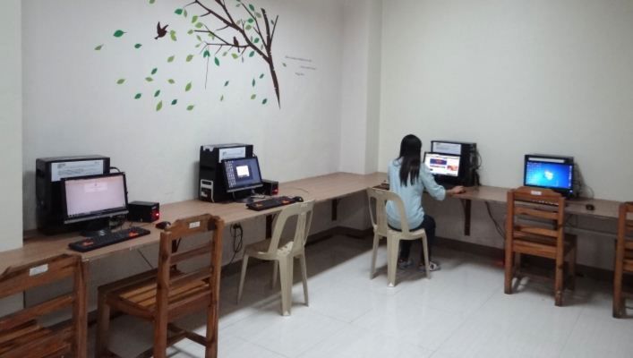 luyện thi IELTS tại Pines Chapis