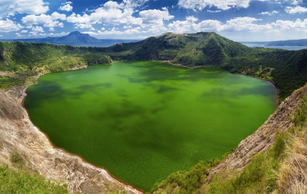 du-lich-tagaytay-philippines-nui-lua-taal