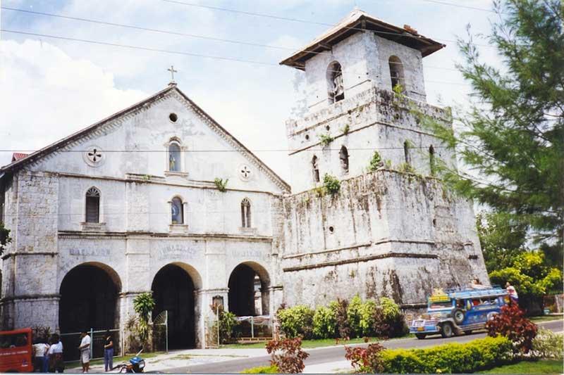 nha-tho-baclayon-bohol